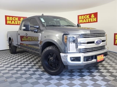 Pre-Owned 2019 Ford F-250SD Lariat