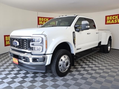 Pre-Owned 2023 Ford F-450SD Lariat