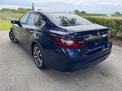 2017 Nissan Altima SR in Avon Park, FL