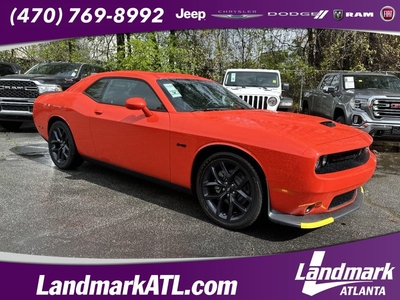 New 2023 Dodge Challenger R/T w/ Blacktop Package