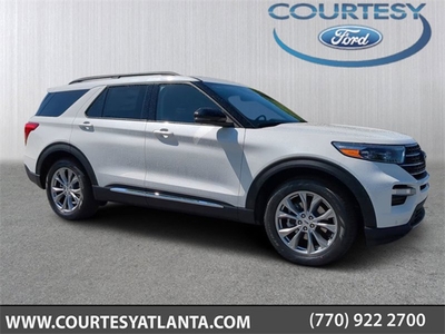New 2023 Ford Explorer XLT w/ Equipment Group 202A