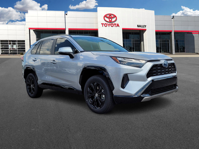 New 2023 Toyota RAV4 SE