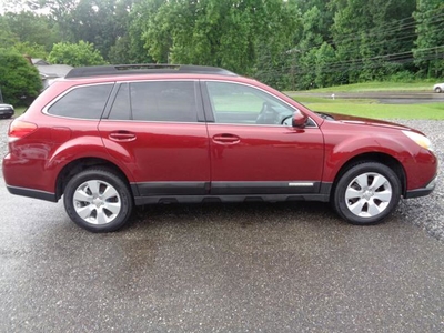 Used 2011 Subaru Outback 2.5i Premium w/ Popular Equipment Group 1A