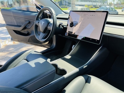 2019 Tesla Model 3 Standard Range Plus in Lawndale, CA