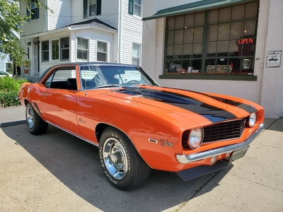 1969 Chevrolet Camaro Z/28, 302, 4-SPD, Gorgeous Body And INT, Must See