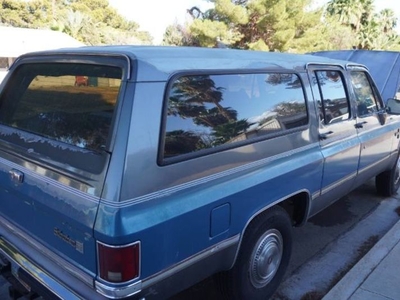 FOR SALE: 1988 Chevrolet Suburban $6,795 USD