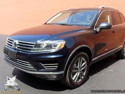 2015 Volkswagen Touareg for Sale in Chicago, Illinois