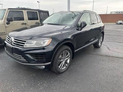 2015 Volkswagen Touareg for Sale in Northwoods, Illinois