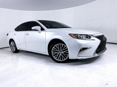 2016 Lexus ES 350 for Sale in Chicago, Illinois