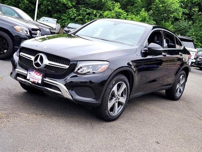 2018 Mercedes-Benz GLC 300 for Sale in Northwoods, Illinois