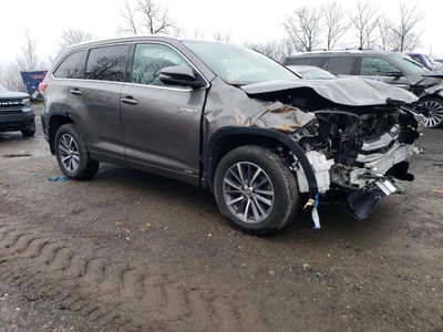 Salvage 2018 Toyota Highlander HYBRID for Sale for sale in Poughkeepsie, New York, New York