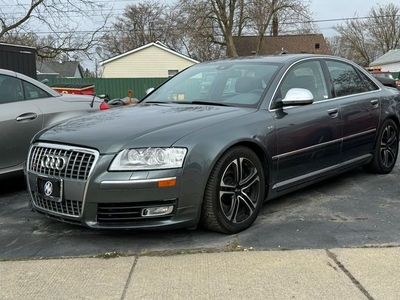 2008 Audi S8