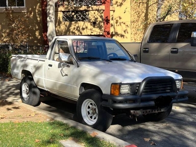 FOR SALE: 1984 Toyota Pickup $7,995 USD