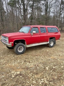 FOR SALE: 1985 Chevrolet Suburban $12,995 USD