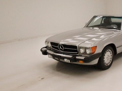 FOR SALE: 1987 Mercedes Benz 560SL $37,500 USD