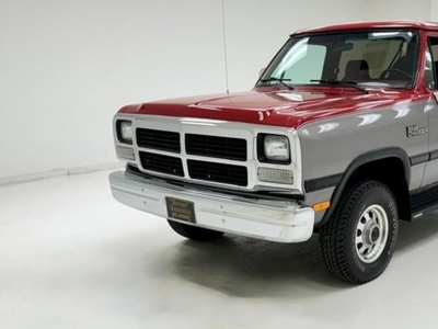 FOR SALE: 1992 Dodge Ramcharger $26,000 USD