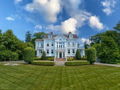 Luxury 15 room Detached House for sale in Greenwich, United States
