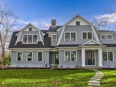 5 bedroom luxury House for sale in Wellesley, Massachusetts