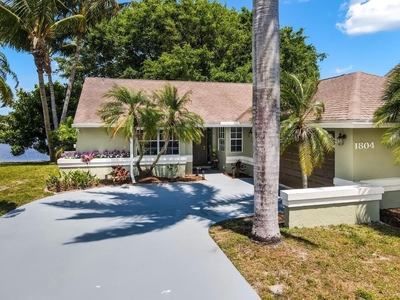 3 bedroom luxury Villa for sale in Boynton Beach, Florida
