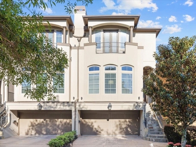 8 room luxury Townhouse for sale in Houston, United States