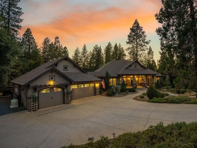 3 bedroom luxury Detached House for sale in Pine Grove, California