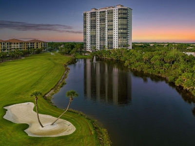 Luxury Apartment for sale in Bonita Springs, Florida