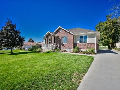 Home For Sale In Bountiful, Utah