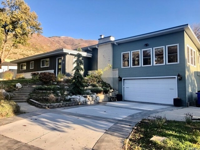 Home For Sale In Farmington, Utah