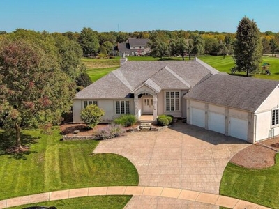 Home For Sale In Geneva, Illinois