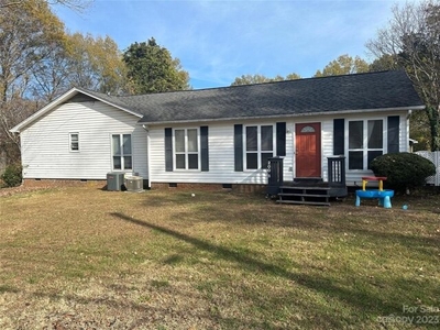 Home For Sale In Huntersville, North Carolina