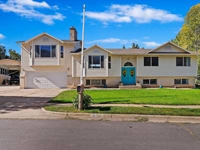 Home For Sale In Kaysville, Utah