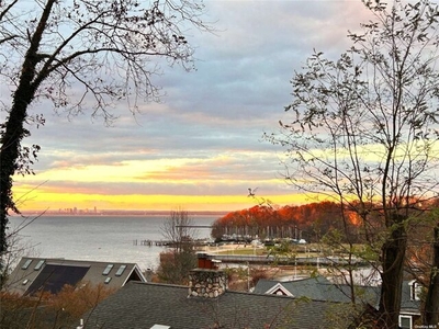 Home For Sale In Sea Cliff, New York