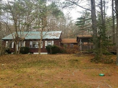 Preforeclosure Single-family Home In Hinsdale, New Hampshire