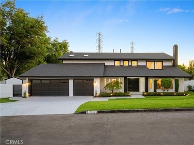Home For Sale In Villa Park, California