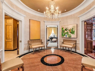 10 room luxury House for sale in New York