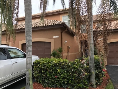 3 bedroom luxury Townhouse for sale in Weston, Florida