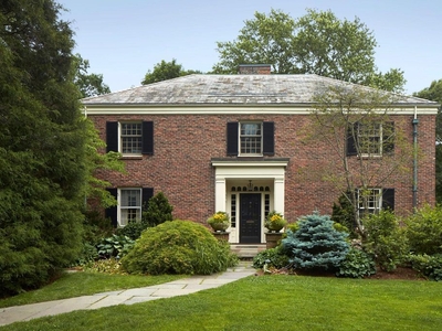 Luxury 5 bedroom Detached House for sale in Belmont, Massachusetts