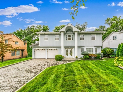Luxury Detached House for sale in Manhasset Hills, New York