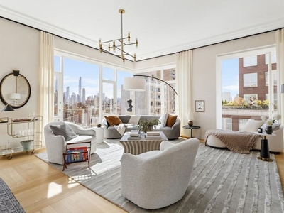 5 bedroom luxury Flat for sale in New York