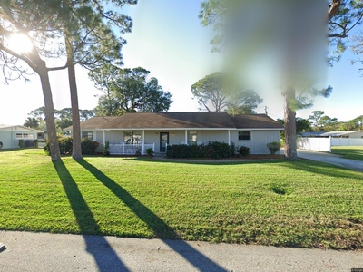 345 Pine Blvd, Merritt Island, FL 32952