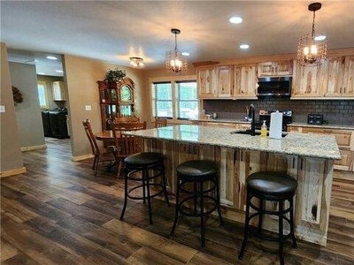 4 bedroom, Stover MO 65078