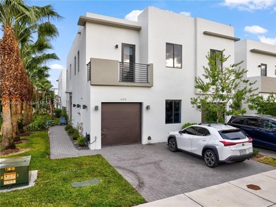 Luxury Townhouse for sale in Miami Terrace Mobile Home, Florida