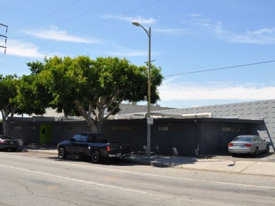 1324 Cypress Ave - 26,300 SF Free Standing Building for Lease in Los Angeles - 1324 Cypress Ave, Los Angeles, CA 90065