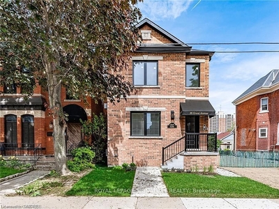 36 Grant Ave #1C, Hamilton, ON L8N 2X5