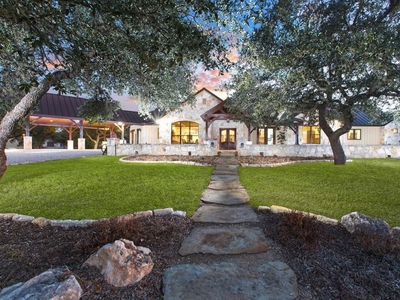 7 bedroom exclusive country house for sale in Utopia, Texas