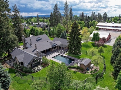 6 bedroom luxury Detached House for sale in Hayden, Idaho