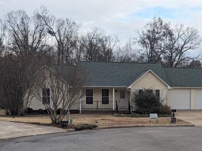Home For Sale In Batesville, Arkansas