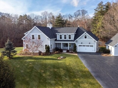 Home For Sale In Bedford, New Hampshire