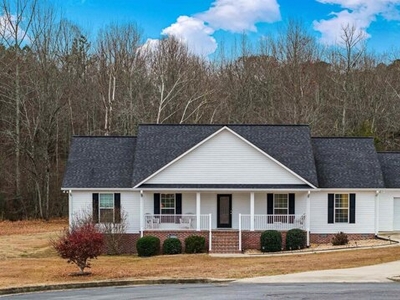 Home For Sale In Fort Payne, Alabama