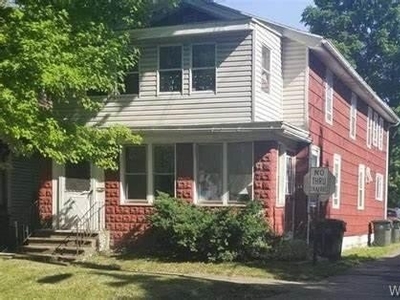 Home For Sale In North Tonawanda, New York